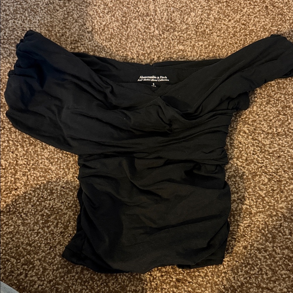 Abercrombie & Fitch Black Off-Shoulder Ruched Top